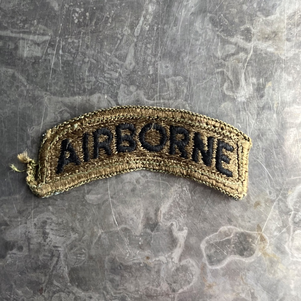 AIRBORNE fully embroidered arch patch, vintage